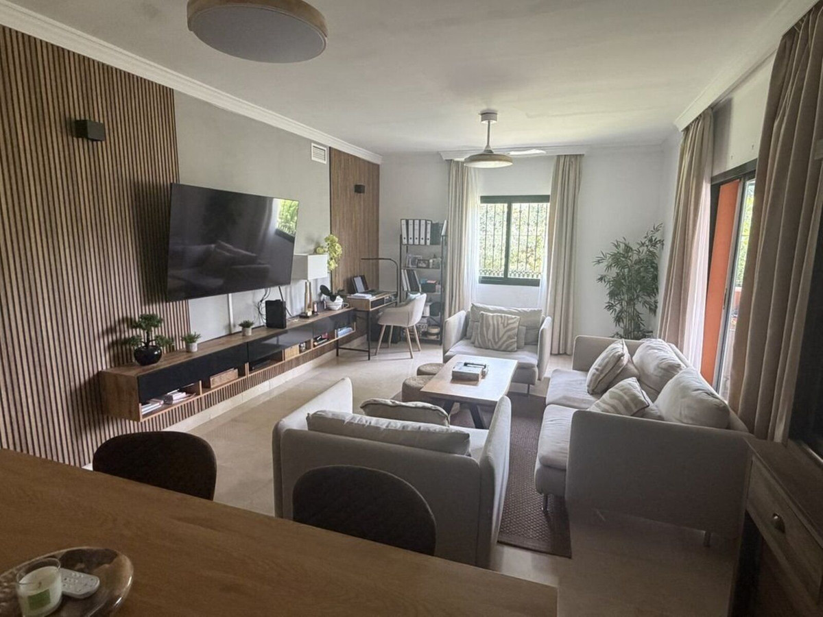 Se vende Apartamento Planta Media de 3 dormitorios en Costa Del Sol, Málaga, España