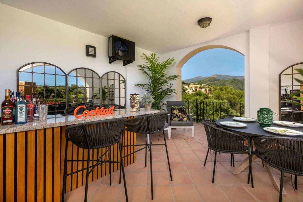 4 Bed Townhouse for sale in Benahavís Costa Del Sol, Málaga, Spain