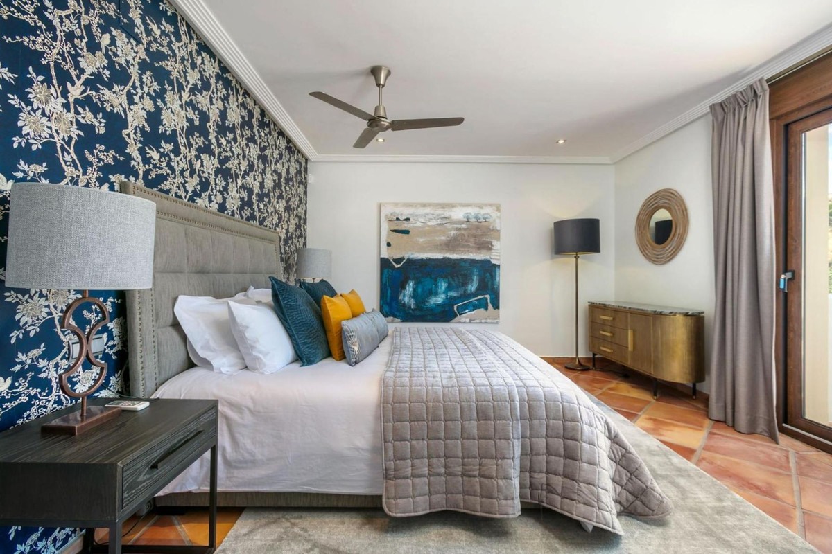 4 Bed Townhouse for sale in Benahavís Costa Del Sol, Málaga, Spain