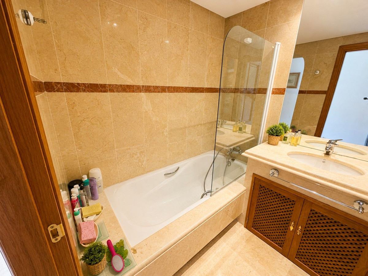 3 Bed Apartment for sale in Costalita Costa Del Sol, Málaga, Spain