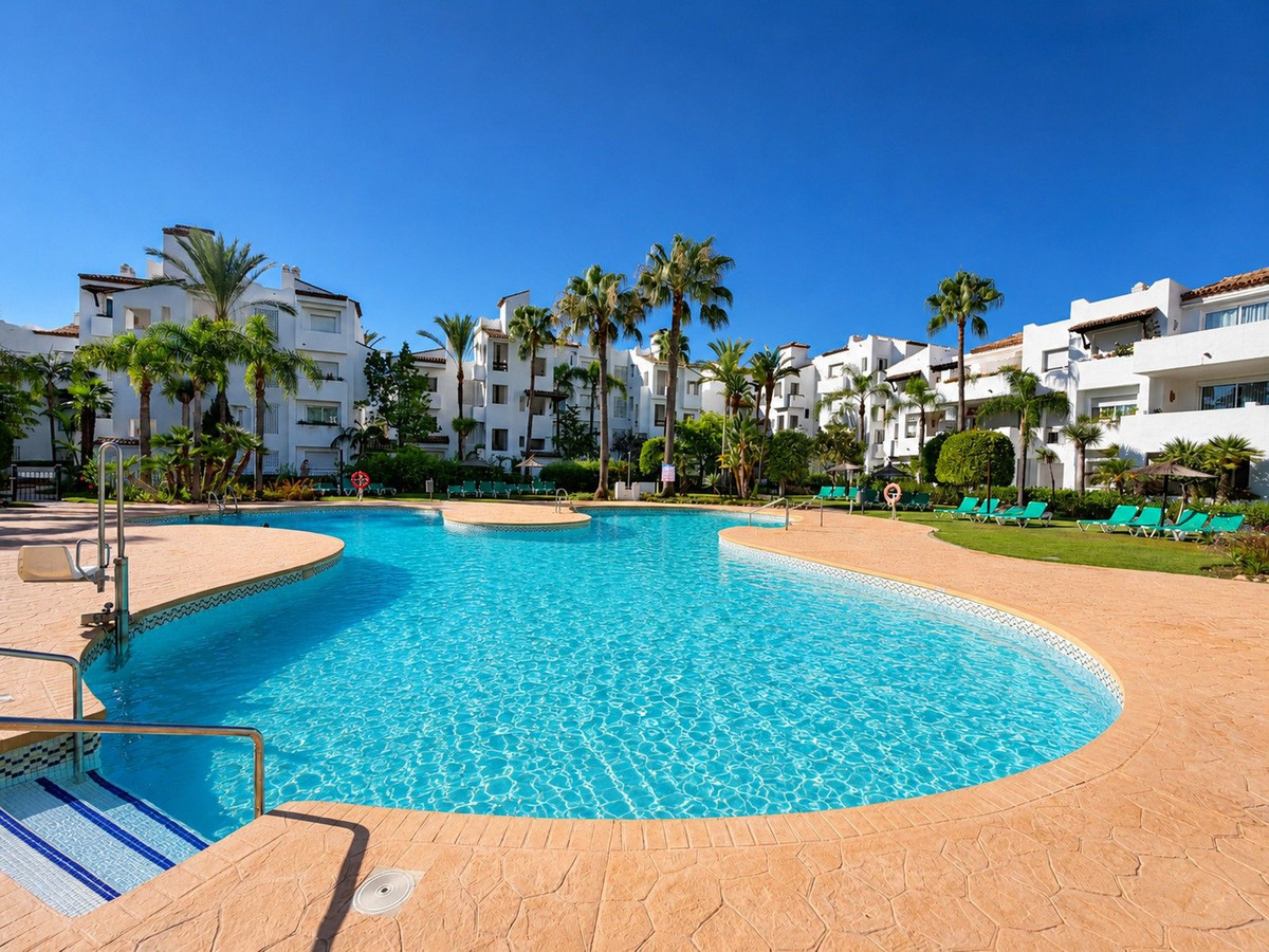 3 Bed Apartment for sale in Costalita Costa Del Sol, Málaga, Spain