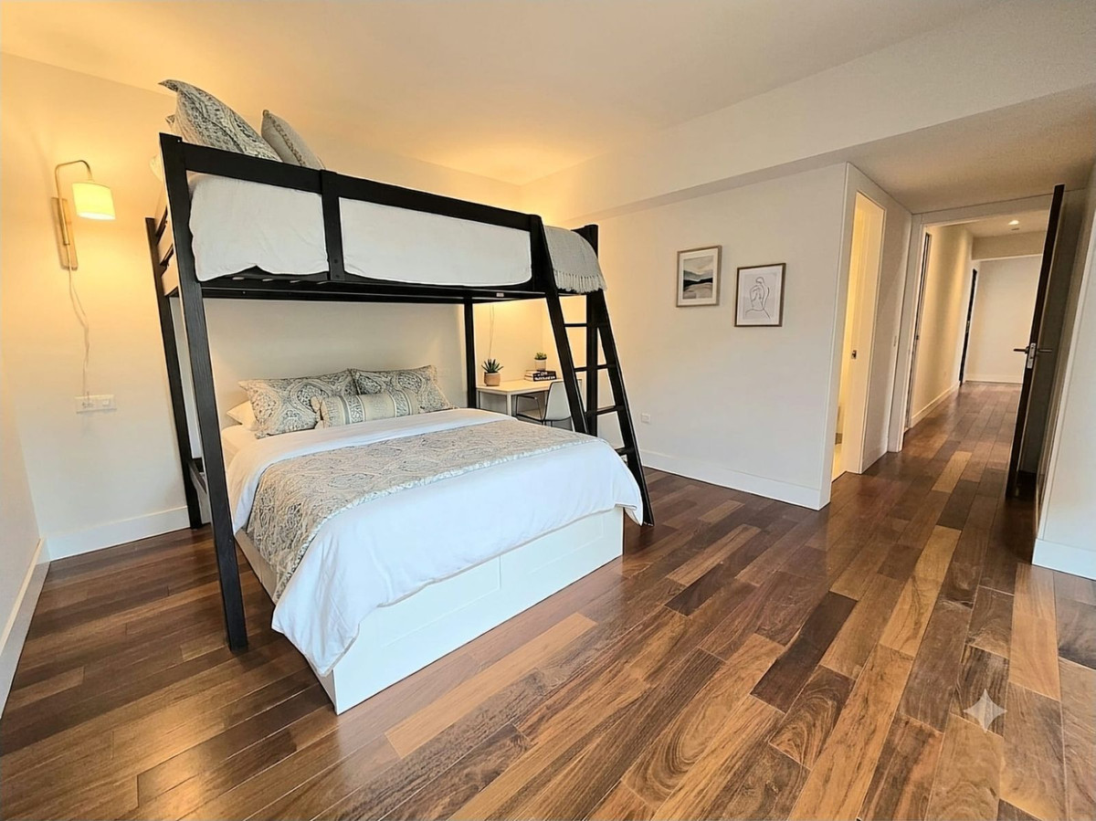 Se vende Villa - Chalet de 6 dormitorios en Costa Del Sol, Málaga, España