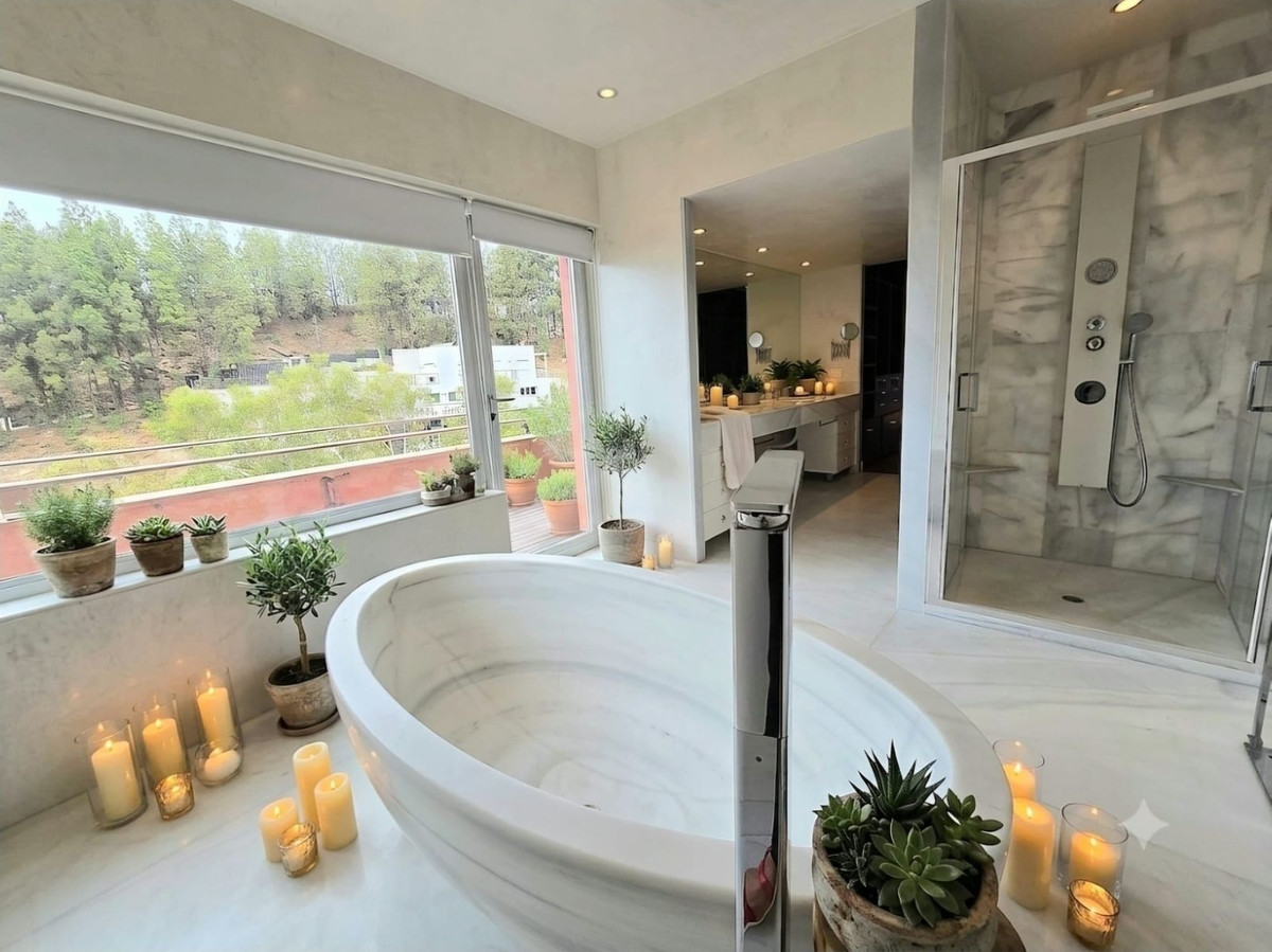 Se vende Villa - Chalet de 6 dormitorios en Costa Del Sol, Málaga, España