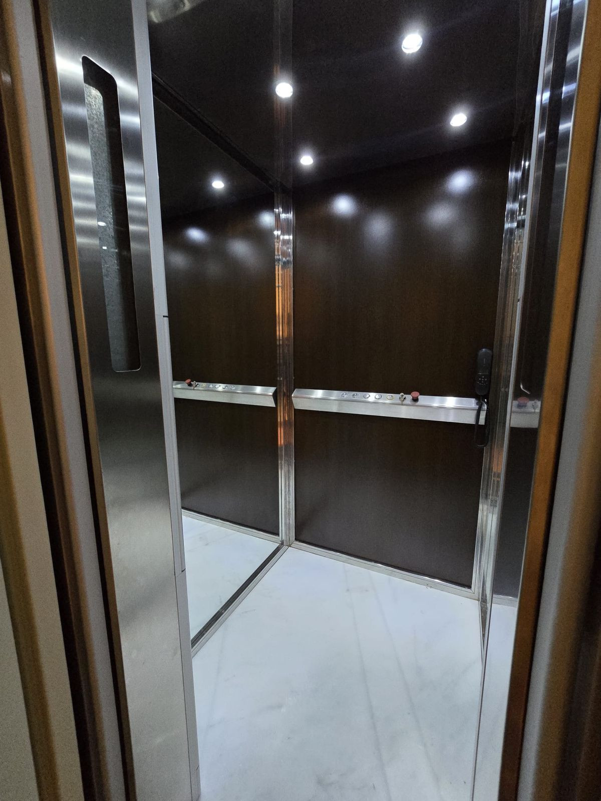 Se vende Villa - Chalet de 6 dormitorios en Costa Del Sol, Málaga, España
