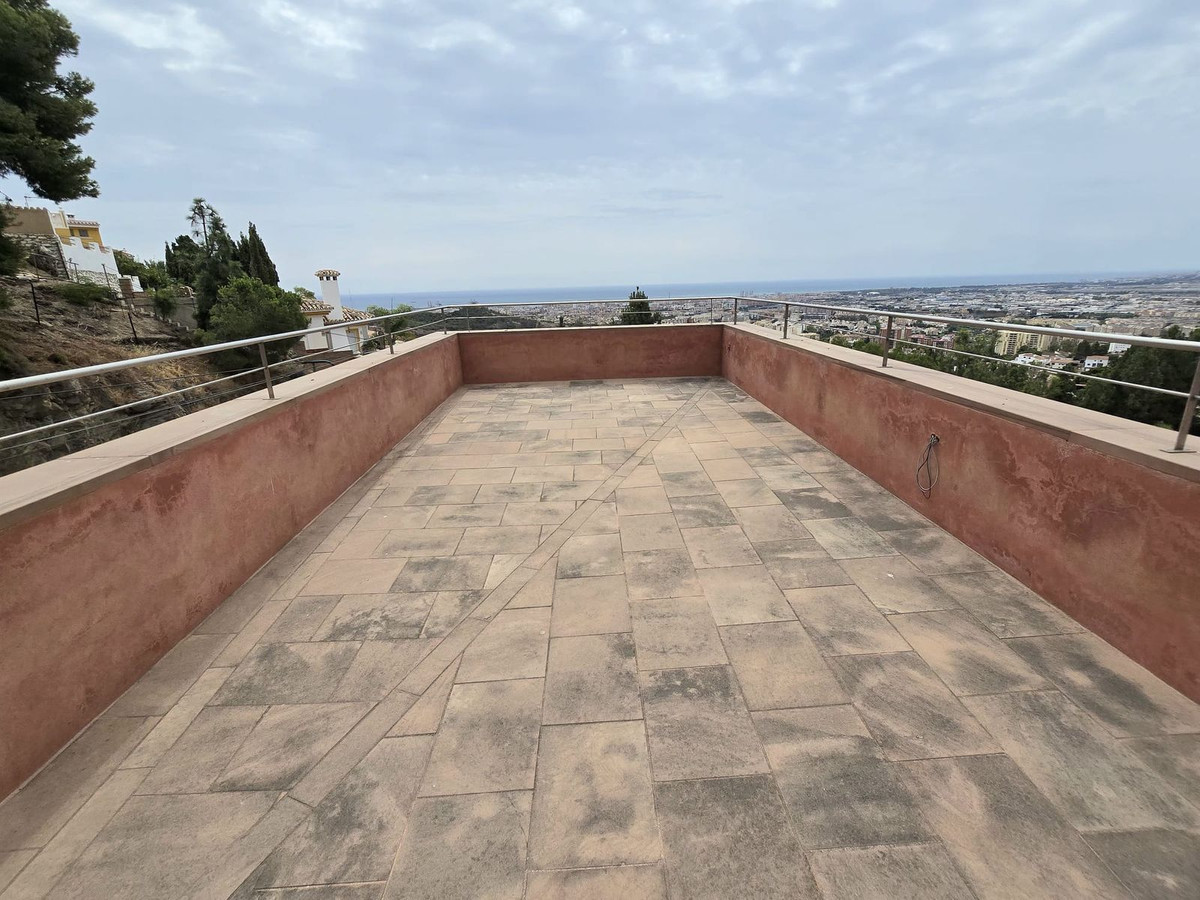Se vende Villa - Chalet de 6 dormitorios en Costa Del Sol, Málaga, España