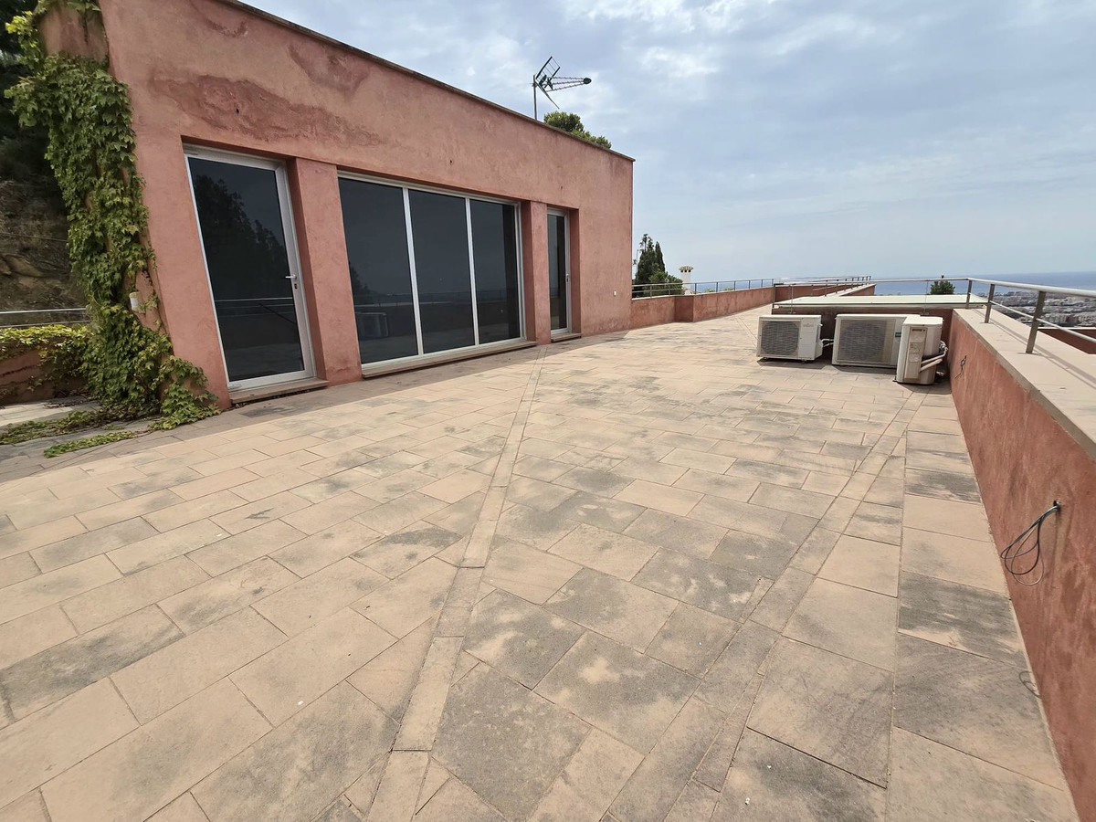 Se vende Villa - Chalet de 6 dormitorios en Costa Del Sol, Málaga, España