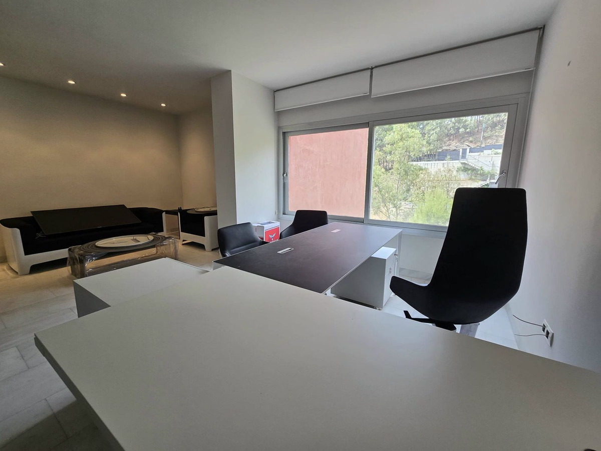 Se vende Villa - Chalet de 6 dormitorios en Costa Del Sol, Málaga, España