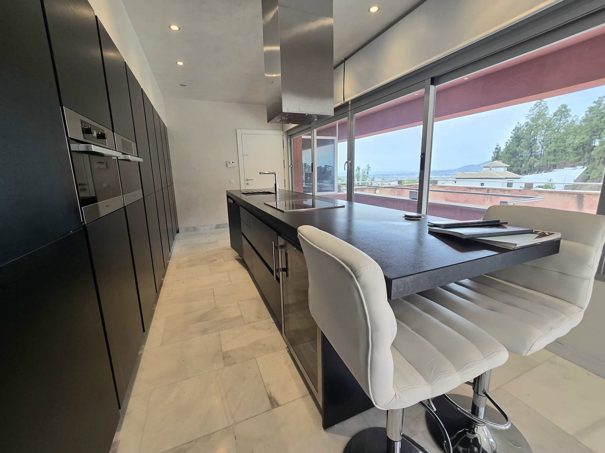 Se vende Villa - Chalet de 6 dormitorios en Costa Del Sol, Málaga, España