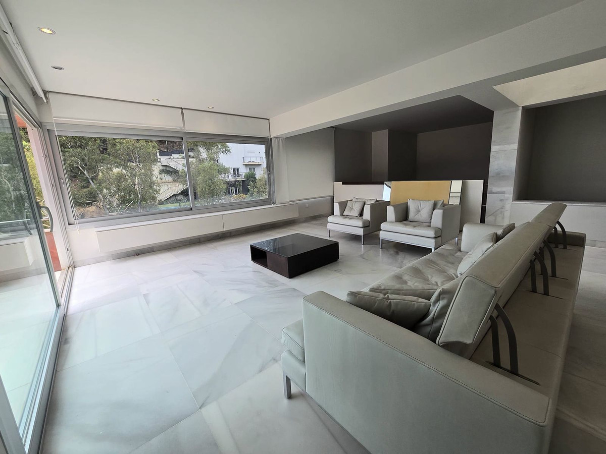 Se vende Villa - Chalet de 6 dormitorios en Costa Del Sol, Málaga, España