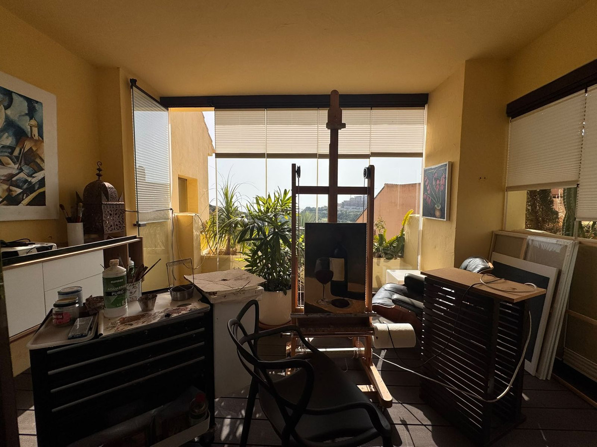 Se vende Apartamento Planta Media de 2 dormitorios en Costa Del Sol, Málaga, España
