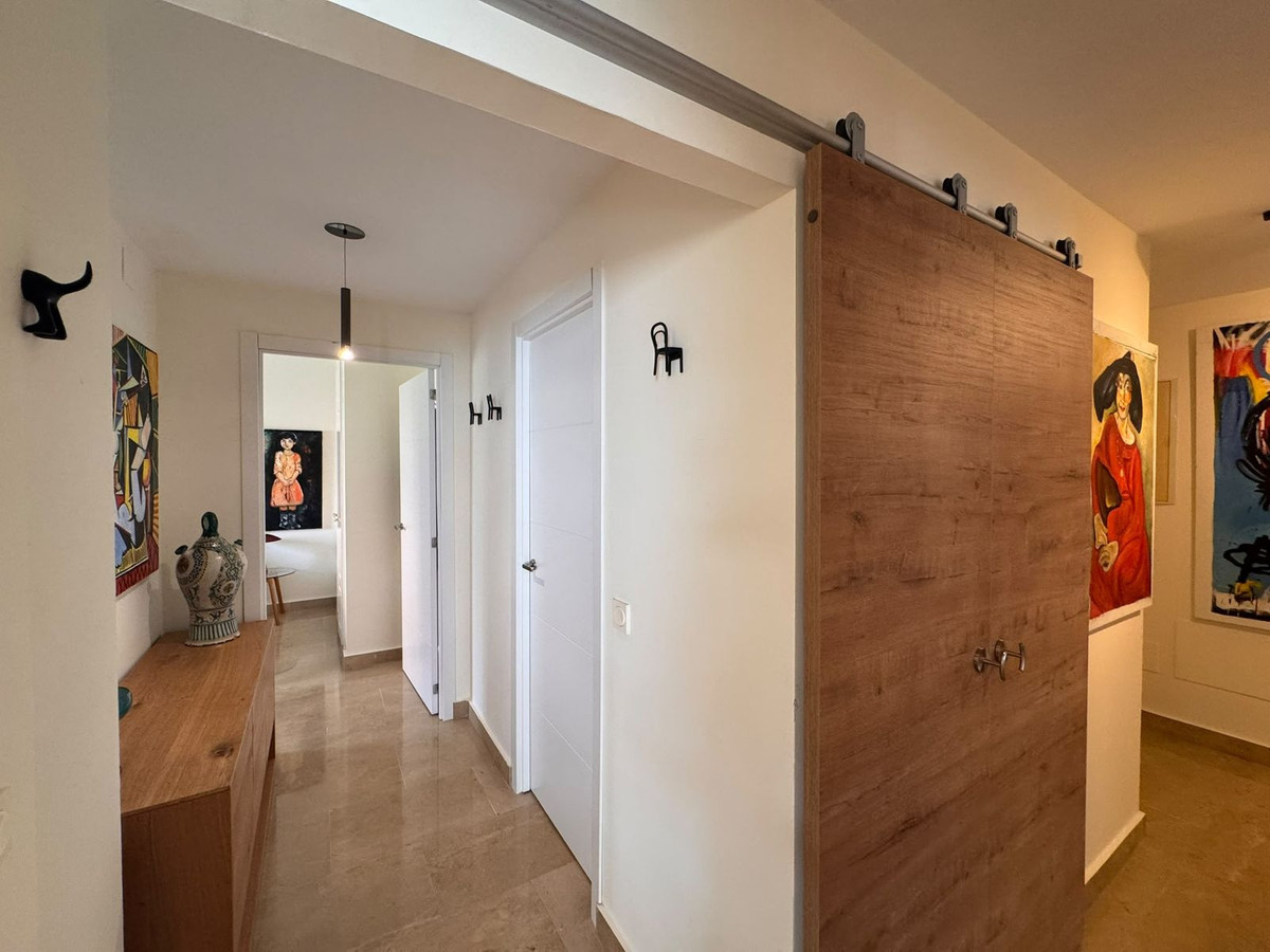 Se vende Apartamento Planta Media de 2 dormitorios en Costa Del Sol, Málaga, España