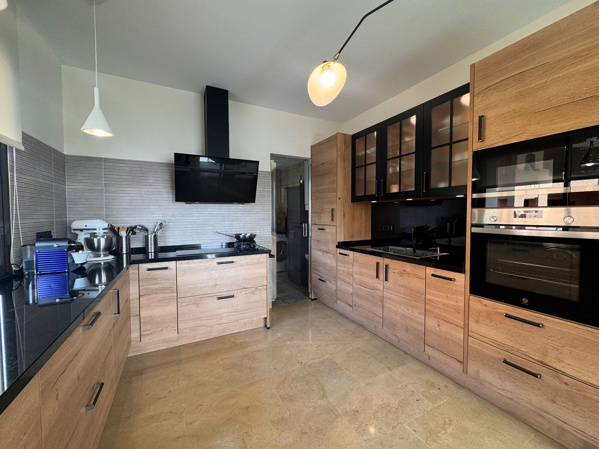 Se vende Apartamento Planta Media de 2 dormitorios en Costa Del Sol, Málaga, España