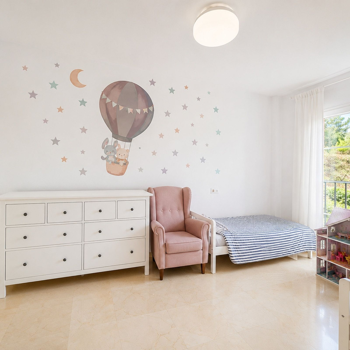 Se vende Apartamento Planta Media de 3 dormitorios en Costa Del Sol, Málaga, España