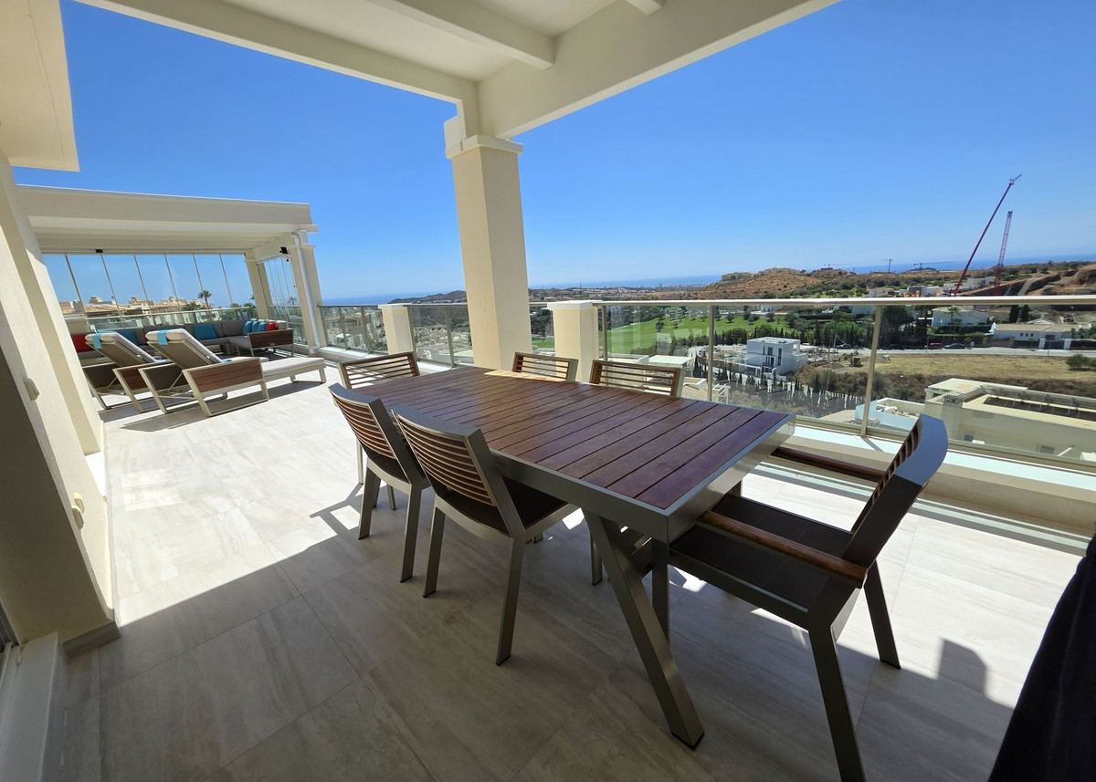 2 Bed Apartment for sale in Cerros Del Aguila Costa Del Sol, Málaga, Spain
