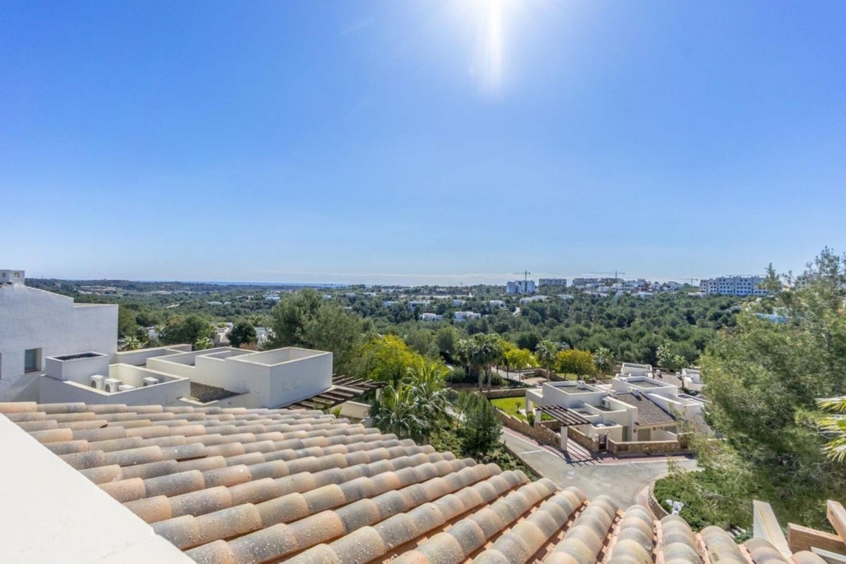 2 Bed Apartment for sale in Las Colinas Golf Costa Blanca, Alicante, Spain