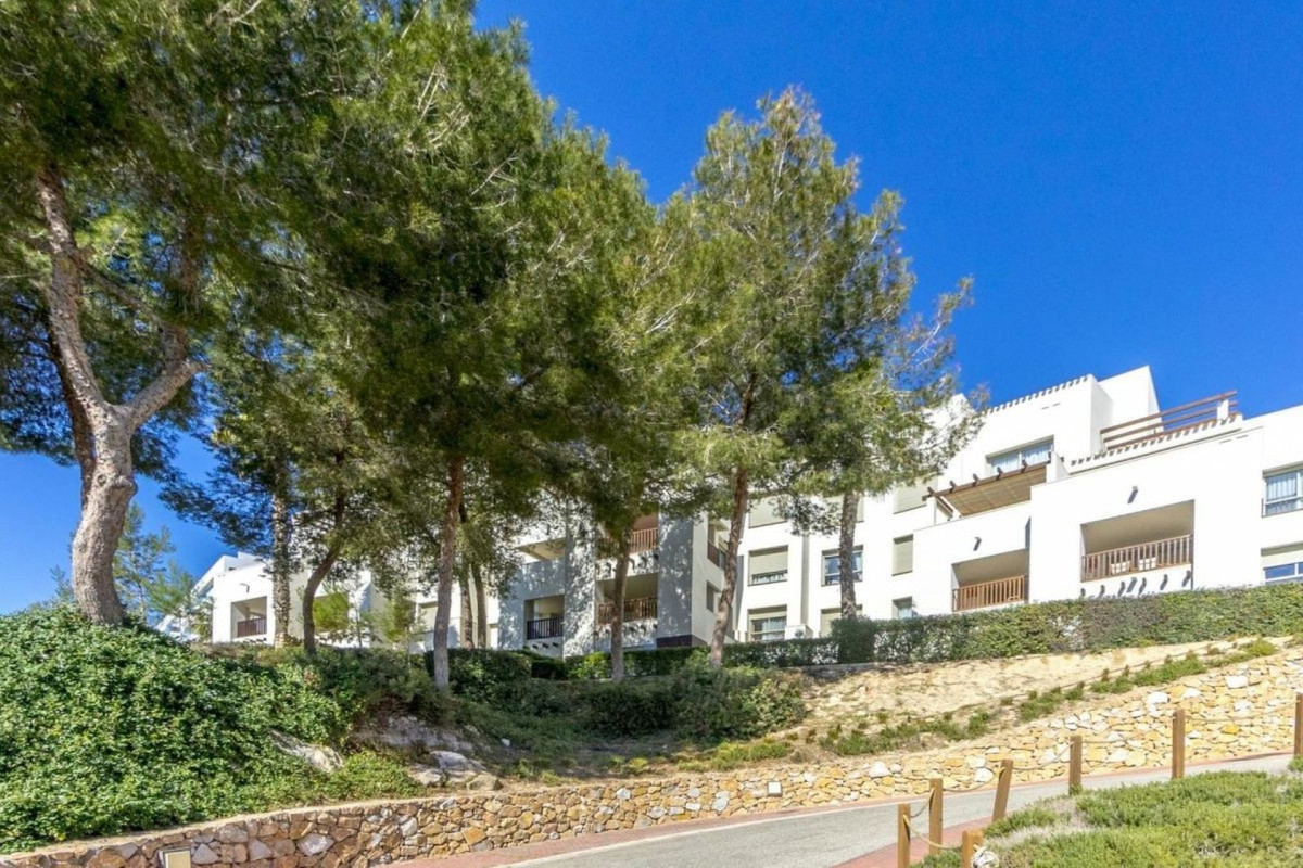 2 Bed Apartment for sale in Las Colinas Golf Costa Blanca, Alicante, Spain