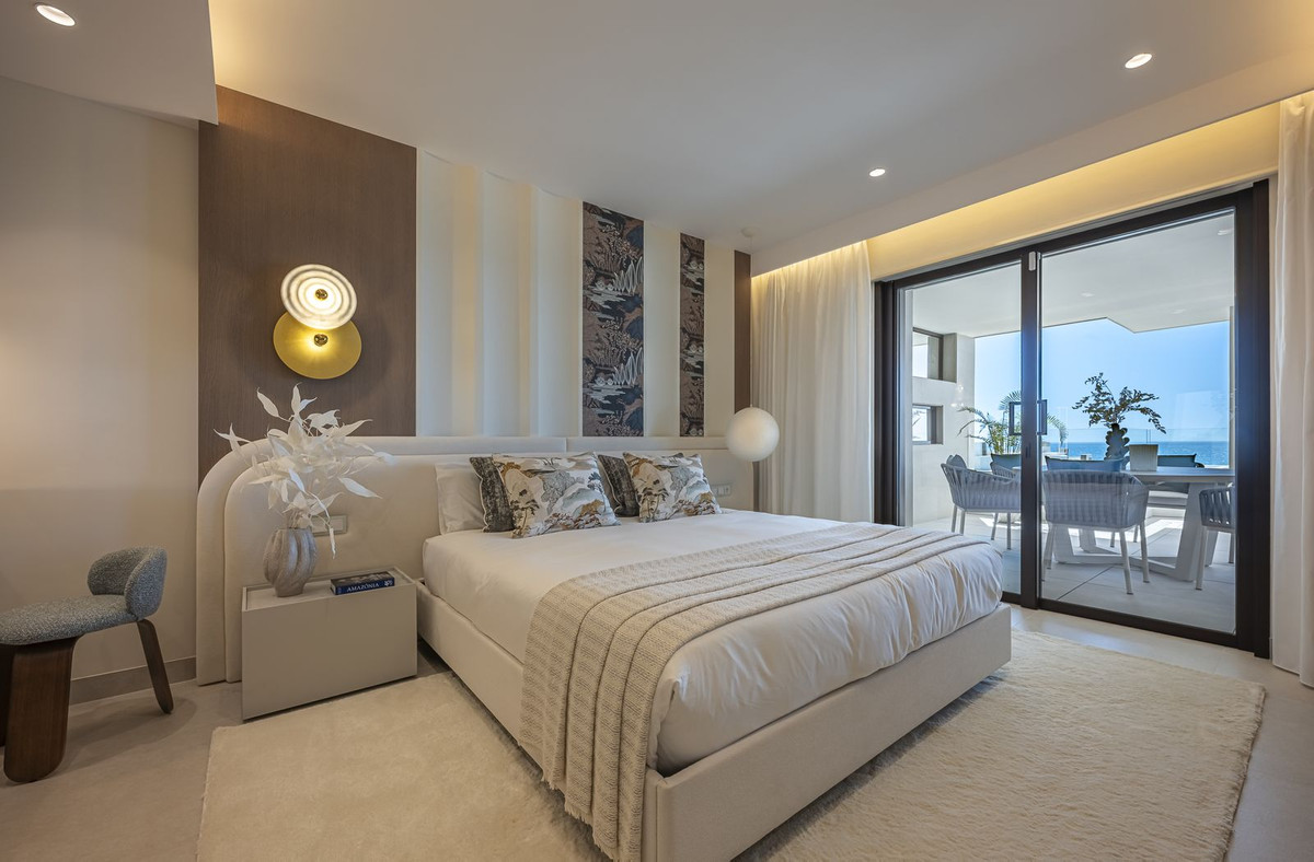 2 Bed Apartment for sale in New Golden Mile Costa Del Sol, Málaga, Spain
