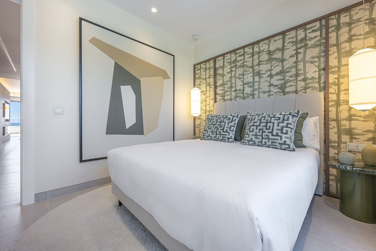 2 Bed Apartment for sale in New Golden Mile Costa Del Sol, Málaga, Spain