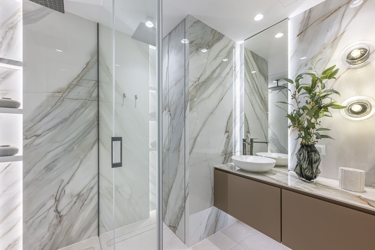 2 Bed Apartment for sale in New Golden Mile Costa Del Sol, Málaga, Spain
