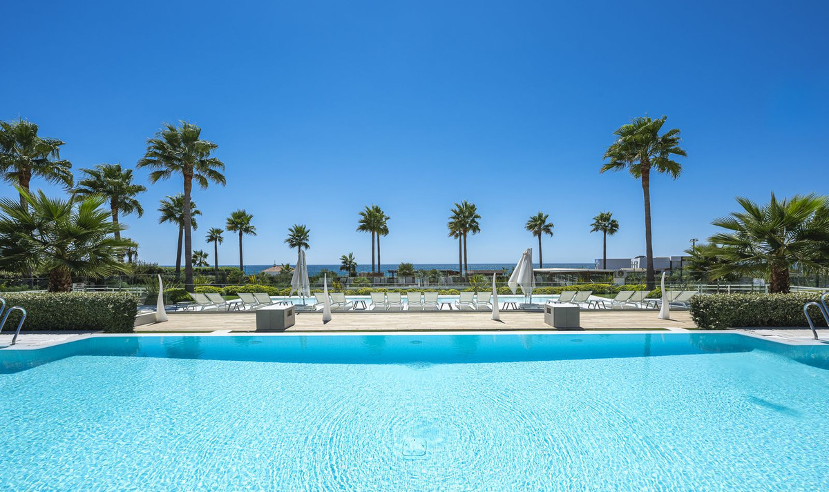 2 Bed Apartment for sale in New Golden Mile Costa Del Sol, Málaga, Spain