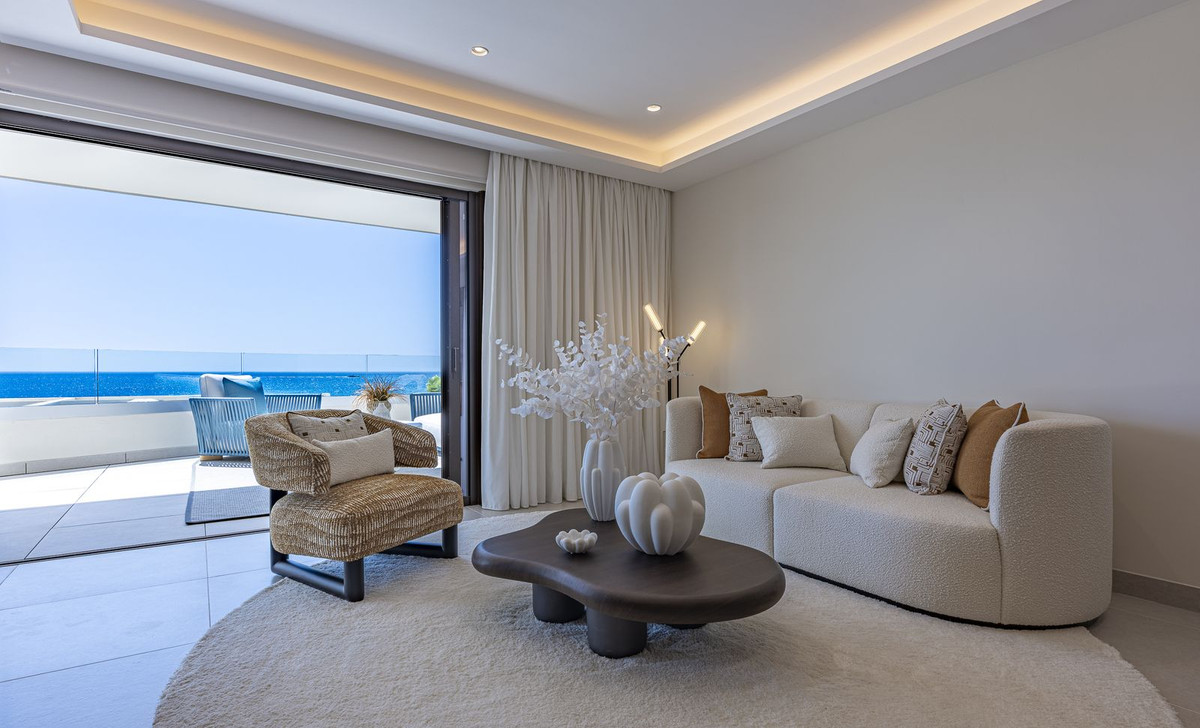 2 Bed Apartment for sale in New Golden Mile Costa Del Sol, Málaga, Spain