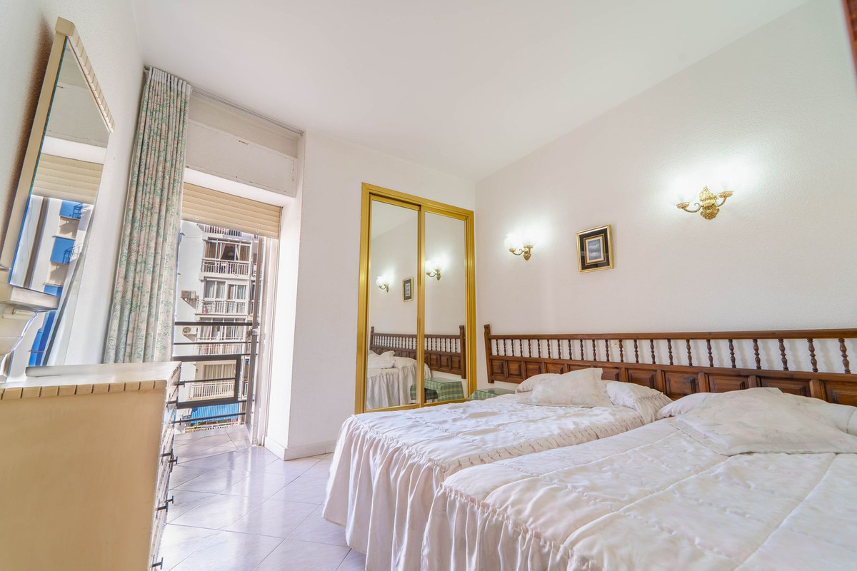 Se vende Apartamento Planta Media de 3 dormitorios en Costa Del Sol, Málaga, España