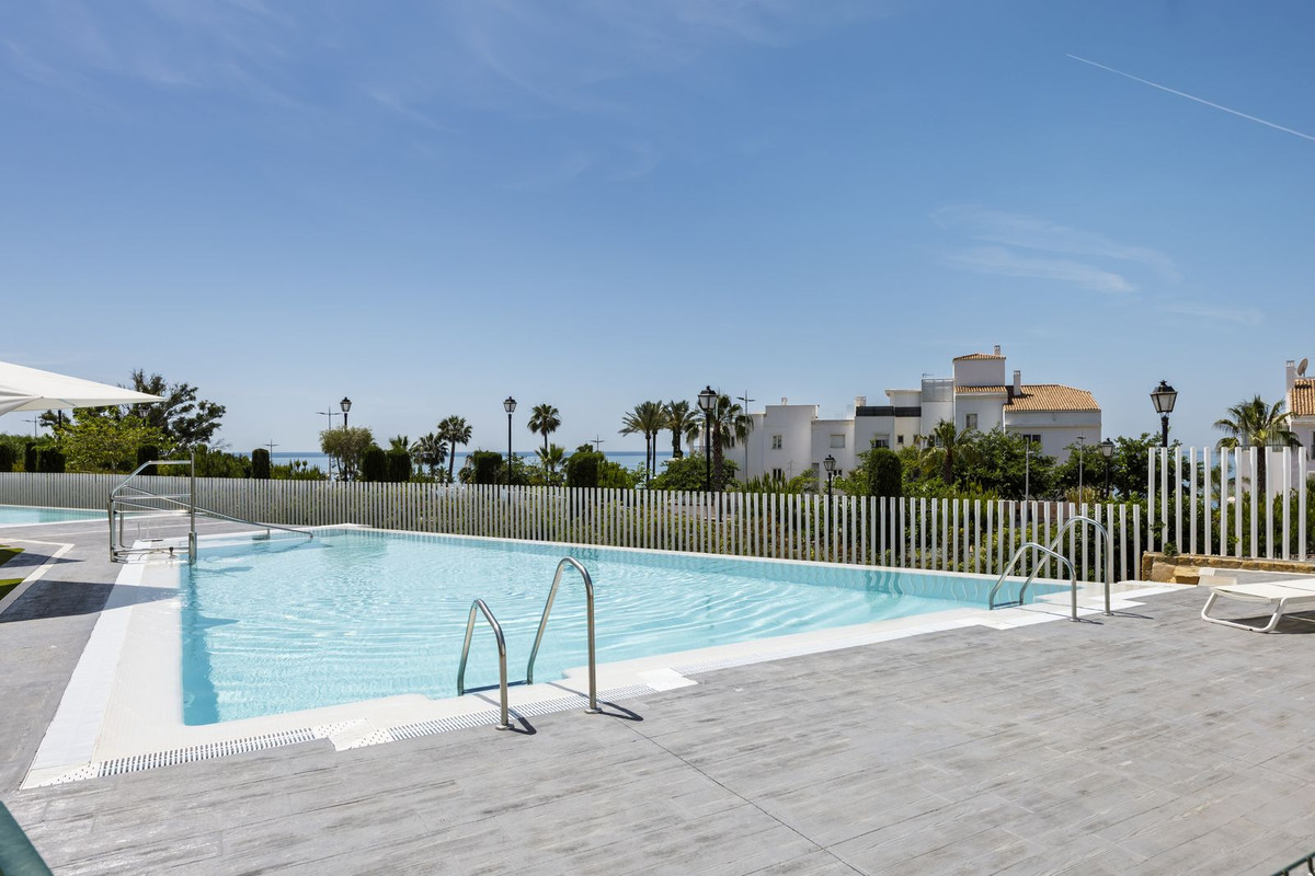 Se vende Apartamento Planta Baja de 2 dormitorios en Costa Del Sol, Málaga, España