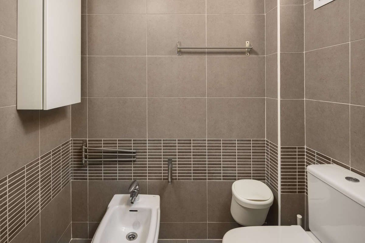 Se vende Apartamento Planta Baja de 2 dormitorios en Costa Del Sol, Málaga, España