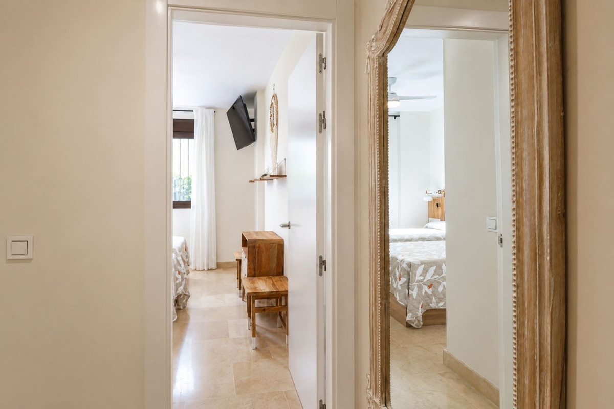 2 Bed Apartment for sale in La Alcaidesa Costa Del Sol, Cádiz, Spain