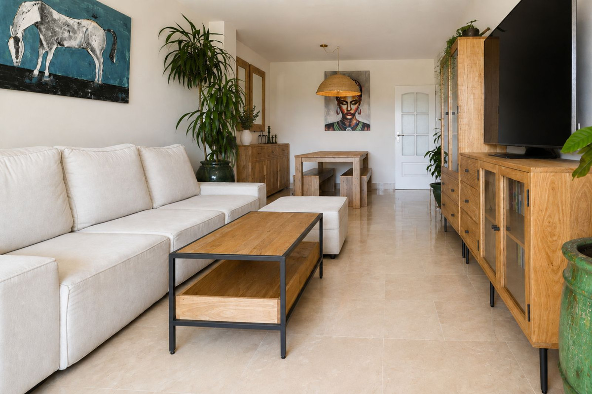2 Bed Apartment for sale in La Alcaidesa Costa Del Sol, Cádiz, Spain