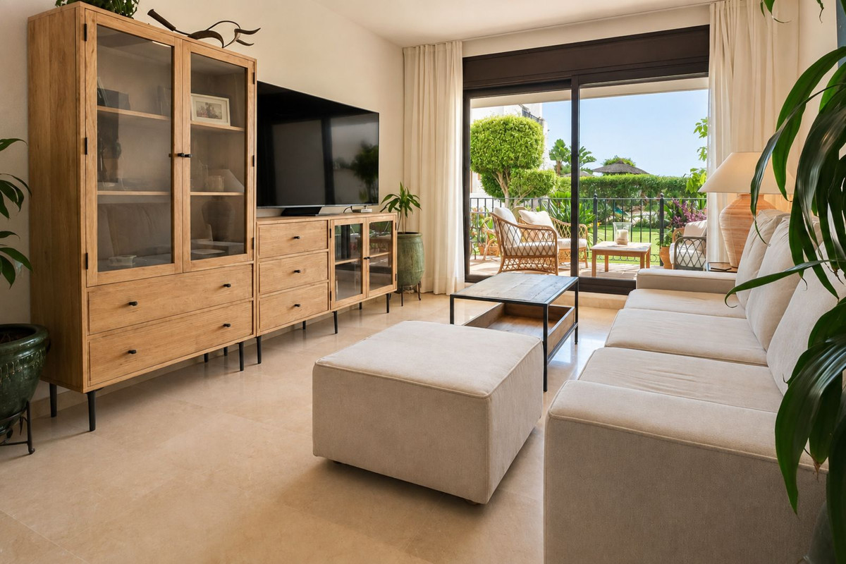 2 Bed Apartment for sale in La Alcaidesa Costa Del Sol, Cádiz, Spain