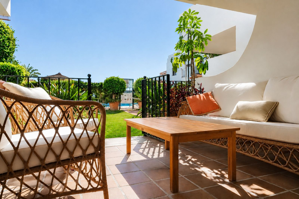 2 Bed Apartment for sale in La Alcaidesa Costa Del Sol, Cádiz, Spain