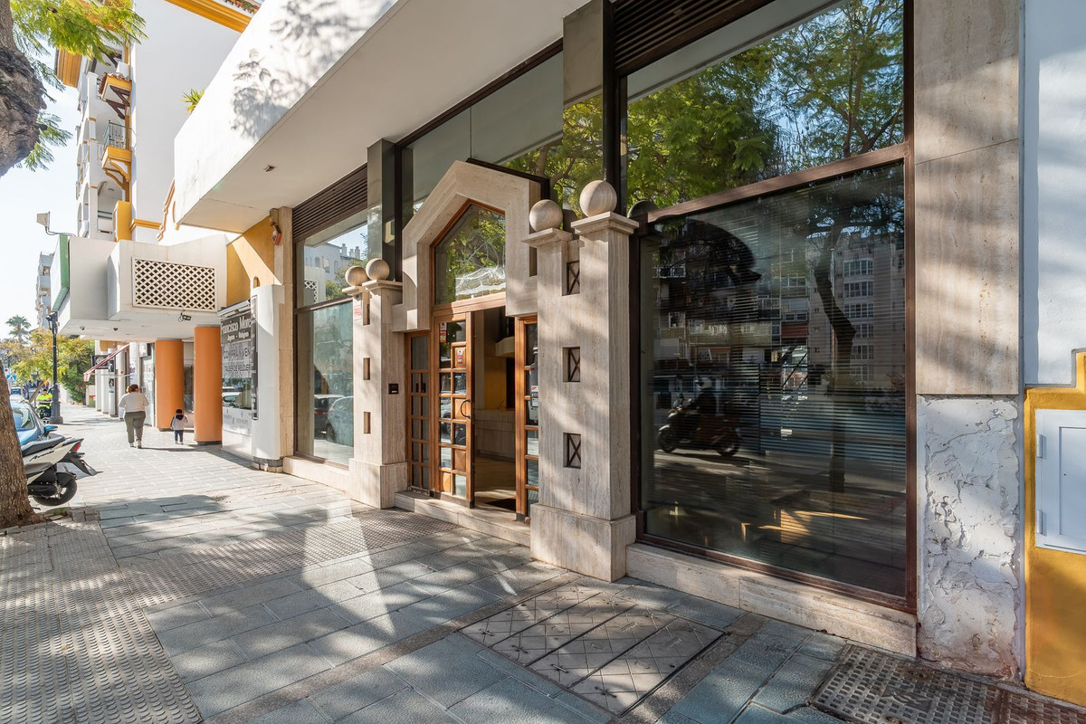 9 Bed Commercial unit for sale in Marbella Costa Del Sol, Málaga, Spain