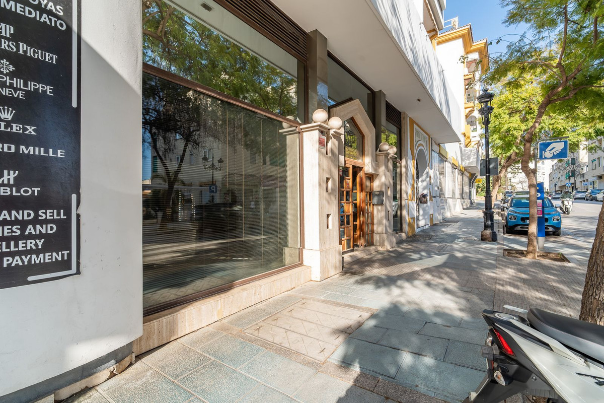 9 Bed Commercial unit for sale in Marbella Costa Del Sol, Málaga, Spain