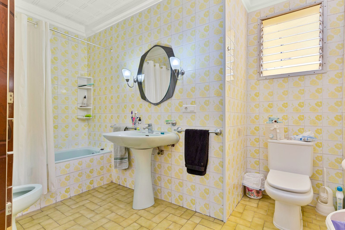 4 Bed Apartment for sale in Málaga Centro Costa Del Sol, Málaga, Spain