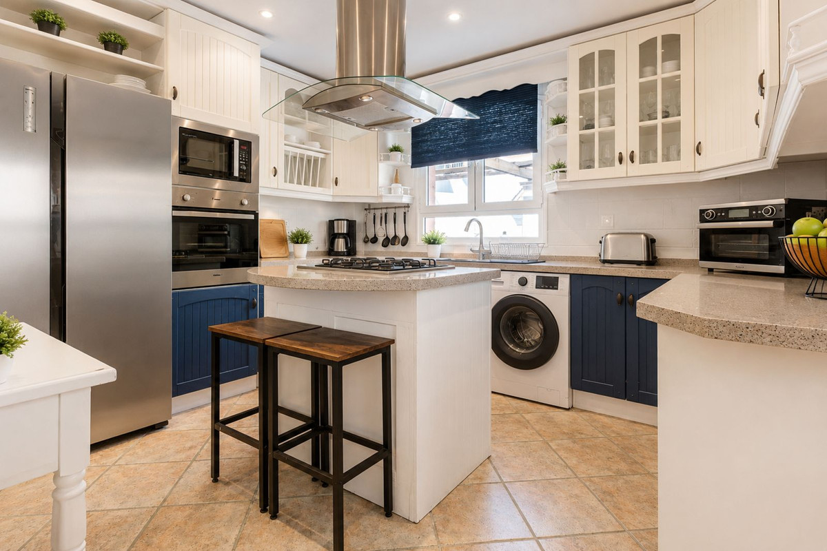3 Bed Townhouse for sale in La Alcaidesa Costa Del Sol, Cádiz, Spain