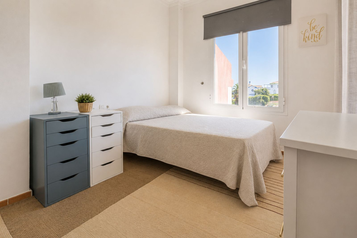 3 Bed Townhouse for sale in La Alcaidesa Costa Del Sol, Cádiz, Spain
