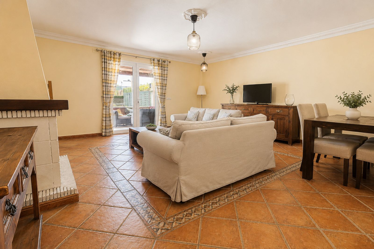 3 Bed Townhouse for sale in La Alcaidesa Costa Del Sol, Cádiz, Spain