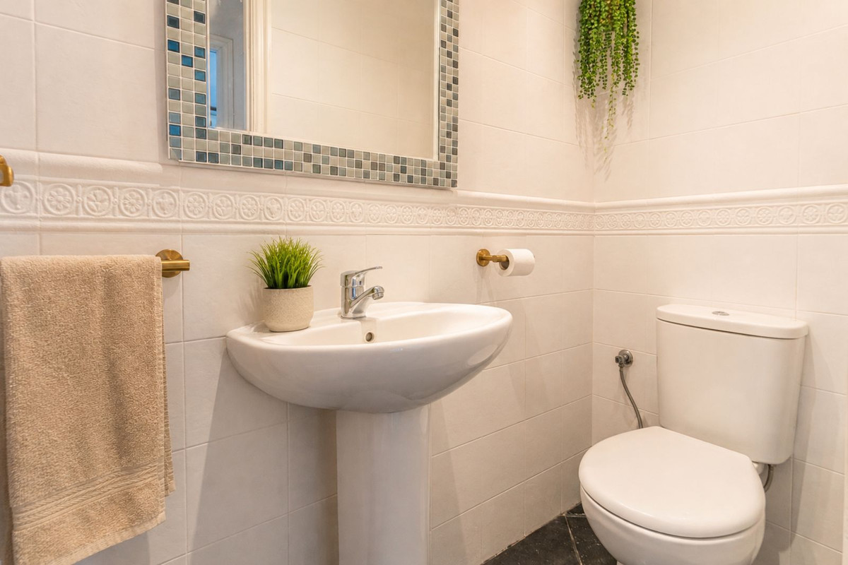3 Bed Townhouse for sale in La Alcaidesa Costa Del Sol, Cádiz, Spain