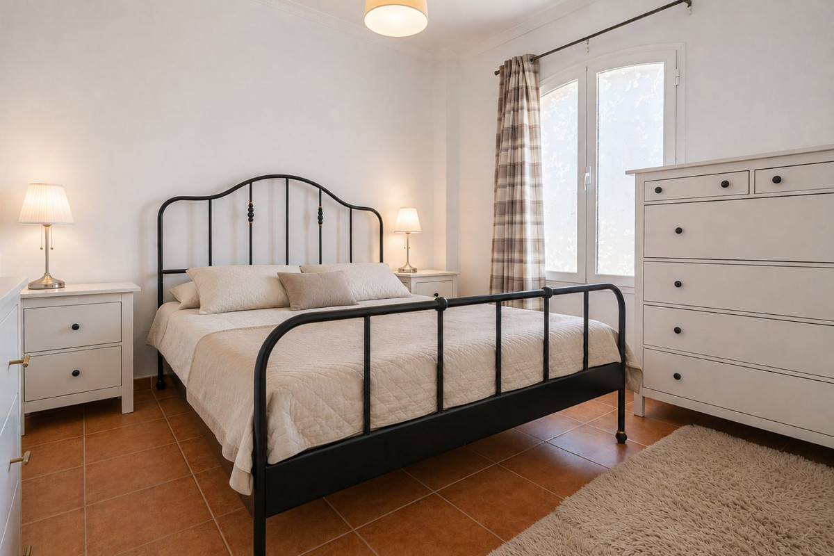 3 Bed Townhouse for sale in La Alcaidesa Costa Del Sol, Cádiz, Spain
