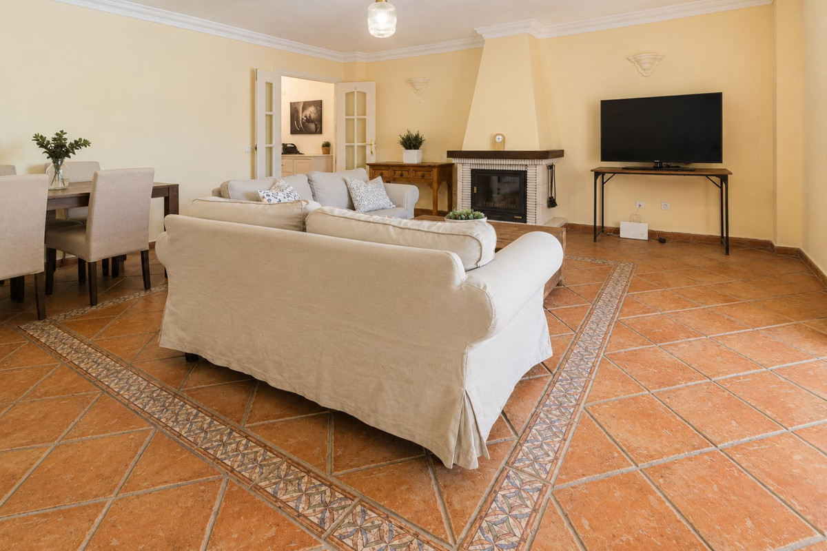 3 Bed Townhouse for sale in La Alcaidesa Costa Del Sol, Cádiz, Spain