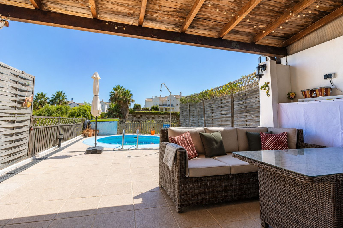 3 Bed Townhouse for sale in La Alcaidesa Costa Del Sol, Cádiz, Spain
