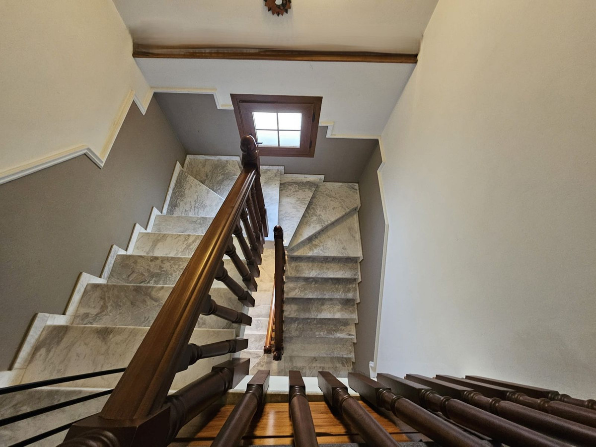 5 Bed Townhouse for sale in Los Pacos Costa Del Sol, Málaga, Spain