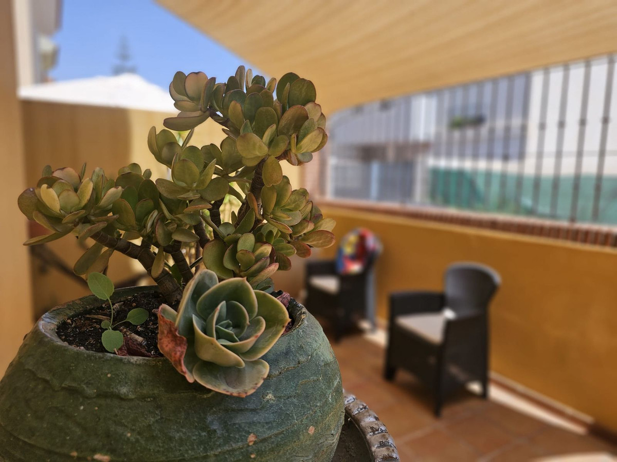 5 Bed Townhouse for sale in Los Pacos Costa Del Sol, Málaga, Spain