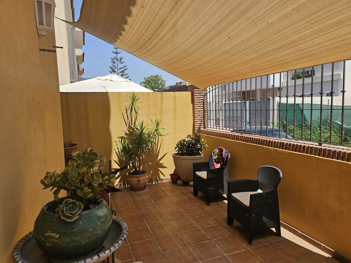 5 Bed Townhouse for sale in Los Pacos Costa Del Sol, Málaga, Spain