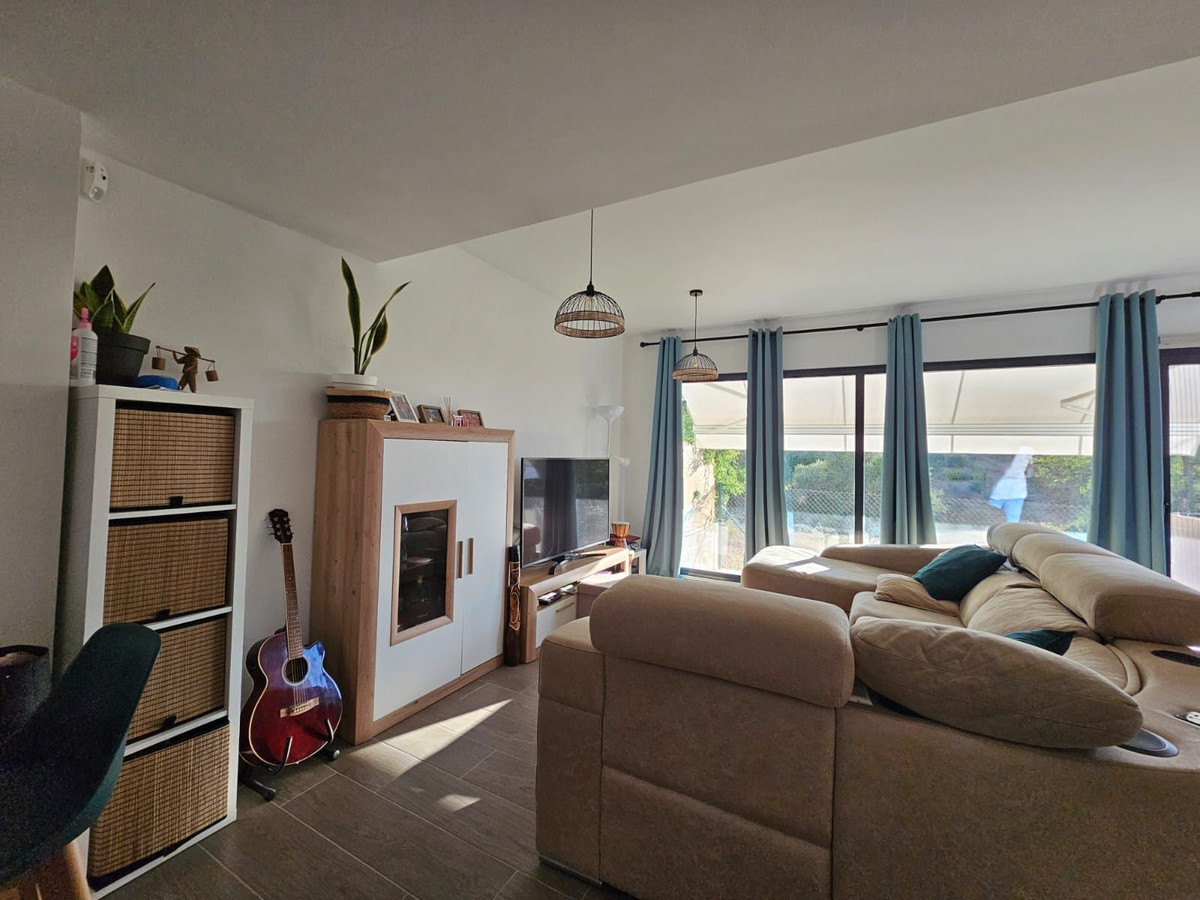 3 Bed Townhouse for sale in Alhaurín De La Torre Costa Del Sol, Málaga, Spain