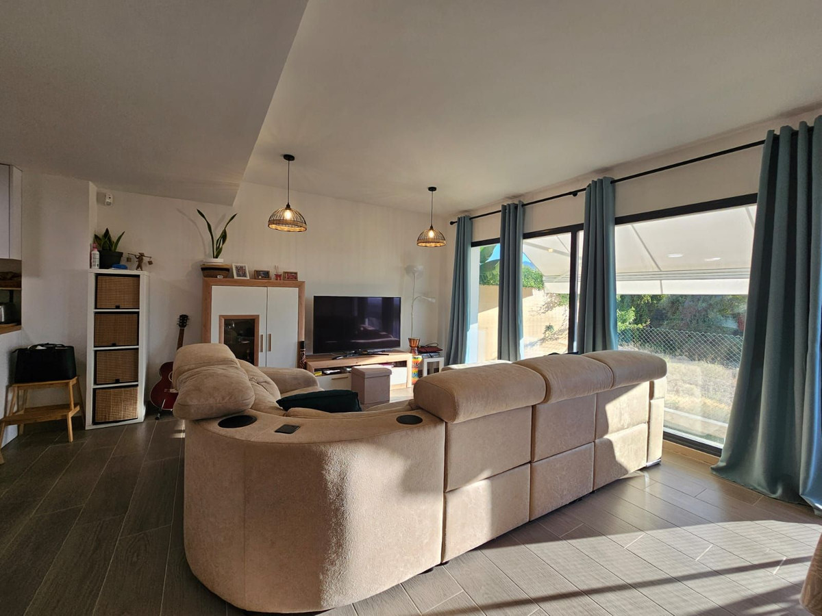 3 Bed Townhouse for sale in Alhaurín De La Torre Costa Del Sol, Málaga, Spain