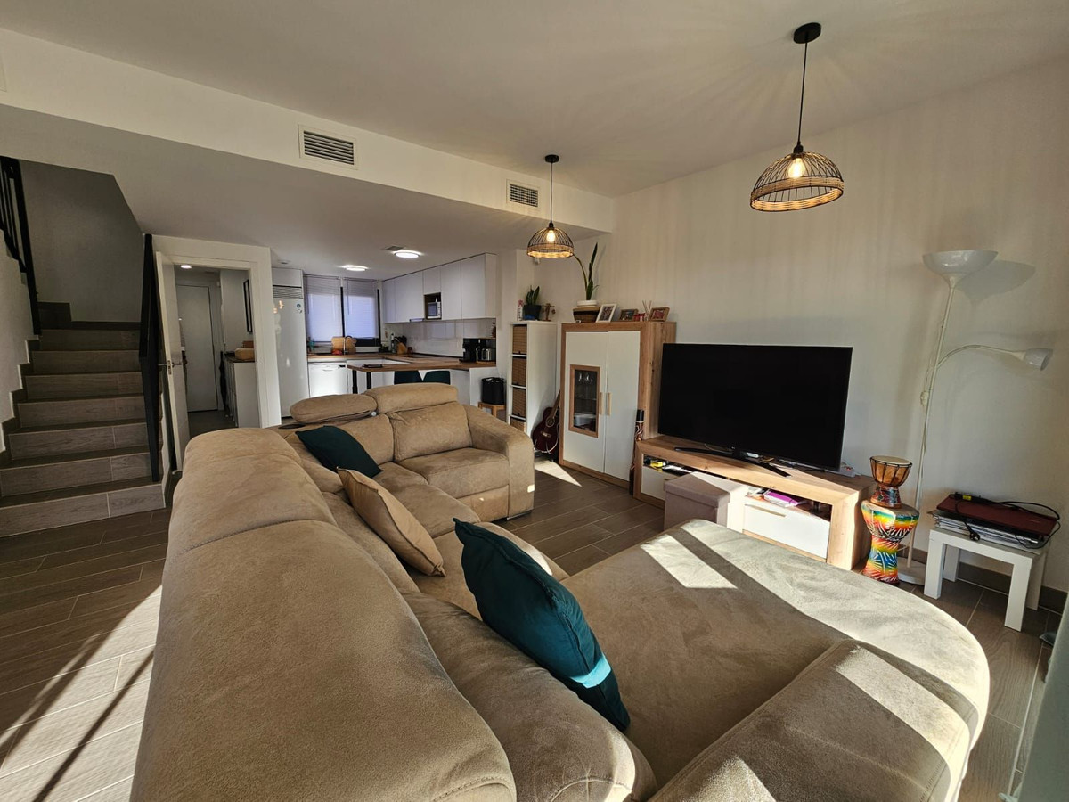 3 Bed Townhouse for sale in Alhaurín De La Torre Costa Del Sol, Málaga, Spain