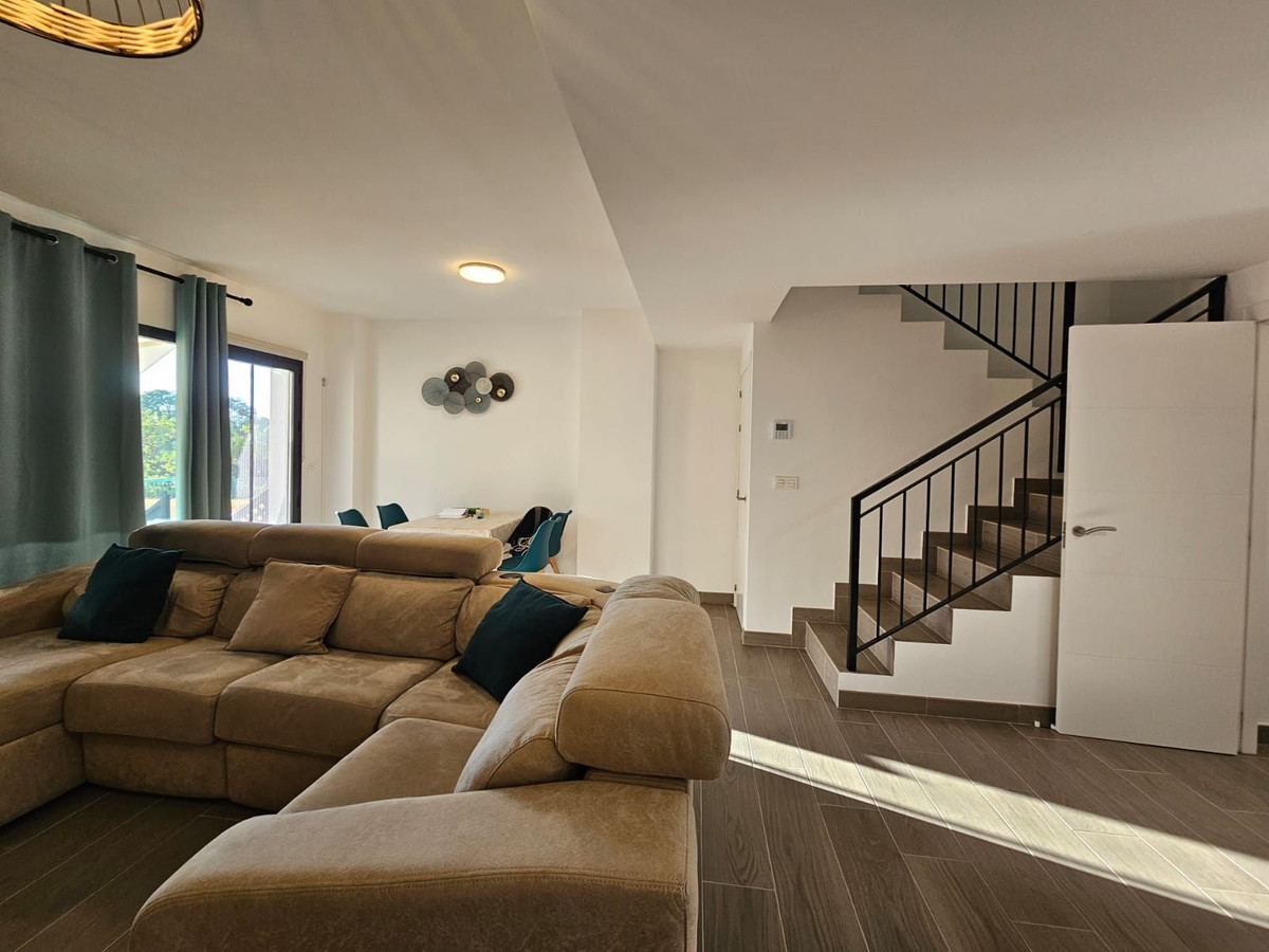 3 Bed Townhouse for sale in Alhaurín De La Torre Costa Del Sol, Málaga, Spain