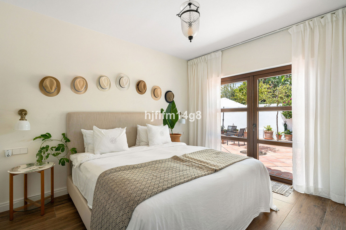 3 Bed Townhouse for sale in Estepona Costa Del Sol, Málaga, Spain